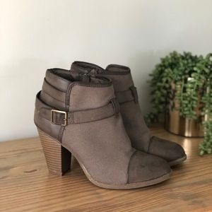 LC Lauren Conrad Mixed Media Farren Booties
